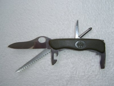 A ovaj je kupljen nedavno i nadam se da ce me sluziti vjerno kao i njegov prethodnik koji jos nije za mirovinu iako je to odavno zasluzio.