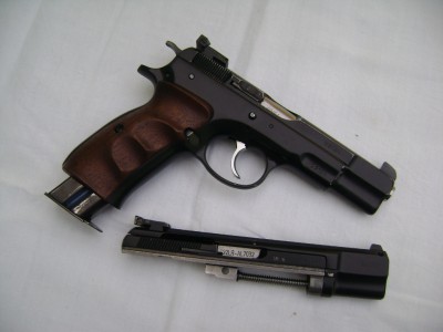 Pištolj ČZ 75 9mm sa adapterom 22LR