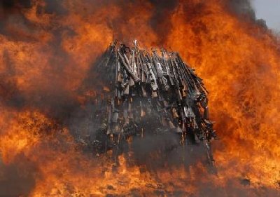 puske u zeljezari.jpg